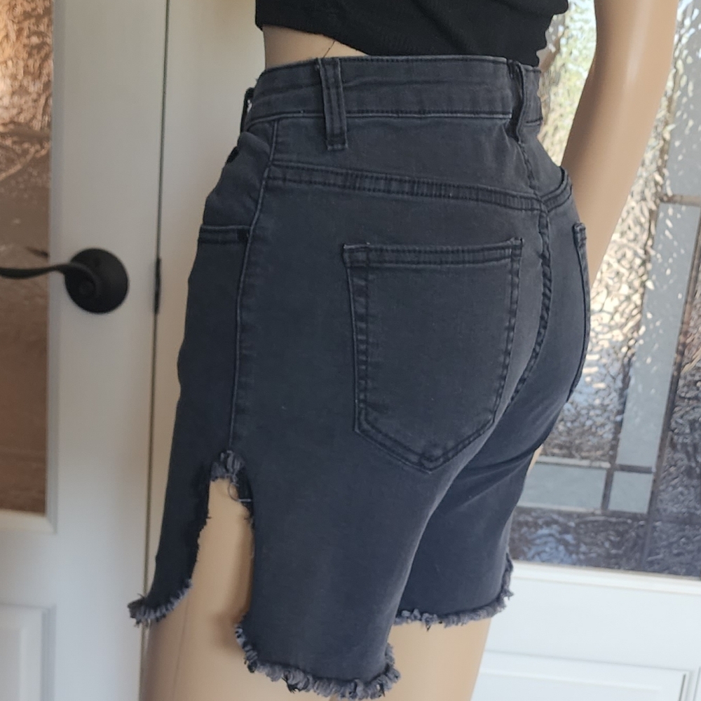 SIX-DENIM BRAND SHORTS SZ Sm NWT